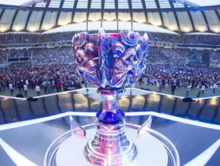 2025年LOL选手人气TOP20：Doinb、Scout、Viper、Xiaohu上榜