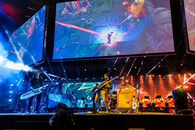 司机和HongQ谈论他们战胜 Movistar KOI 的胜利、扭曲命运的游戏玩法以及从Baus获得的灵感